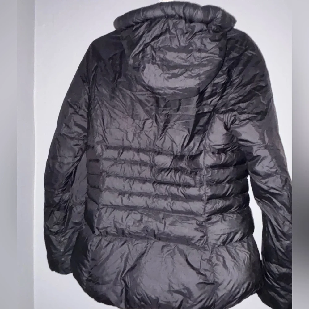 Authentic The North Face Women's Black Jacket -LIMITED TIME - Picture 2 of 4